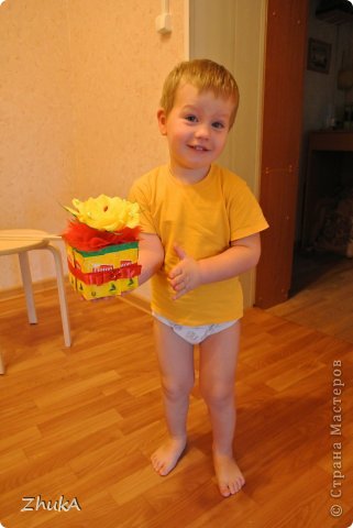 А это моя козявочка так торопилась после сна в туалет, что не смогла удержаться, чтобы не попозировать:-D (фото 20)