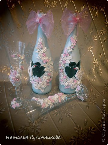 шампанское и бокалы на стол (фото 3)