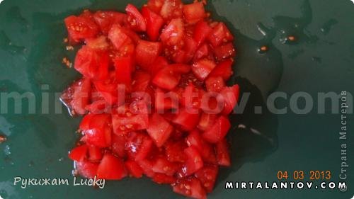 помидоры тоже нарезать мелкими кубиками (фото 8)
