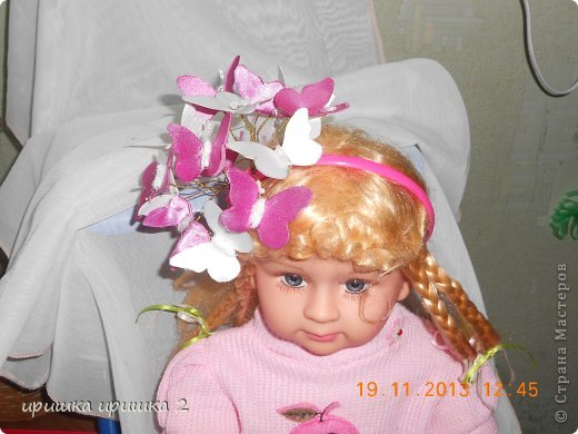 модель была в садике ,но  ее кукла охотно согласилась попозировать)))) (фото 2)