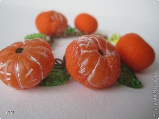 Один очищенный - центральный элемент, два полуочищенных. Собрала браслет на штифтах. (фото 3)