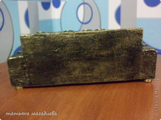 Спинку и дно украшать не стала. (фото 5)