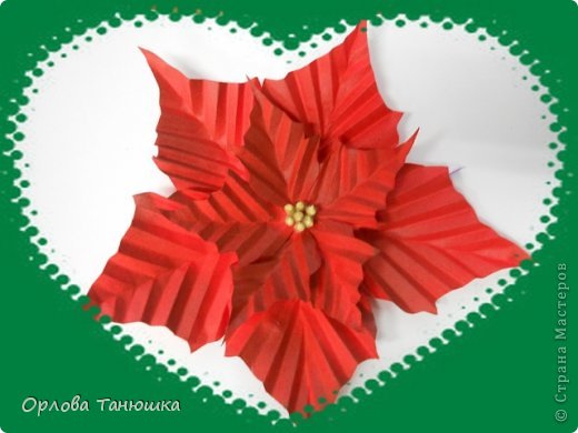 На новой ёлке в библиотеке у нас не было звезды, вот родилась такая пуансетия. (фото 9)