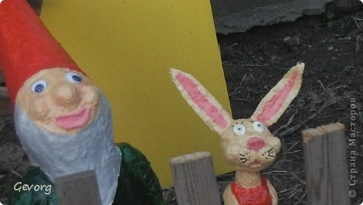 вот и он с зайцем на улице (фото 6)