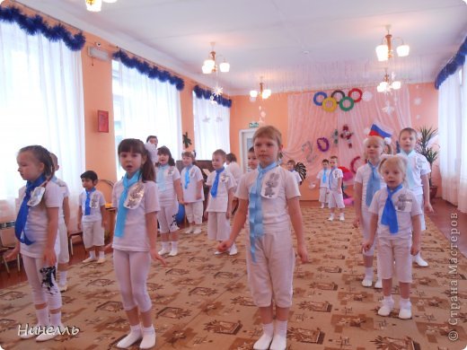 Другие родители тоже постарались))) кто купил а кто сшил сам , а кто попросил сшить. так как сами не умеют (фото 4)