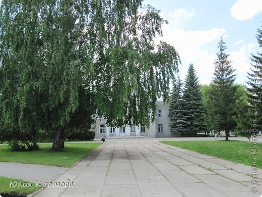 Тоже на городской площади (фото 8)