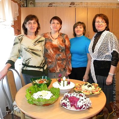 И почти все возле стола (я фотографирую) (фото 9)