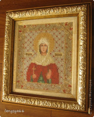 Эта икона для Наташи-св. Натальи. Схему привезла сестра Галя из Петербурга, у нас трудно купить схемы именных икон. (фото 2)