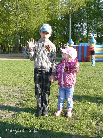 ... а вот и детки наши! (к сожалению, не вышло сфотографироваться всем вместе). (фото 3)