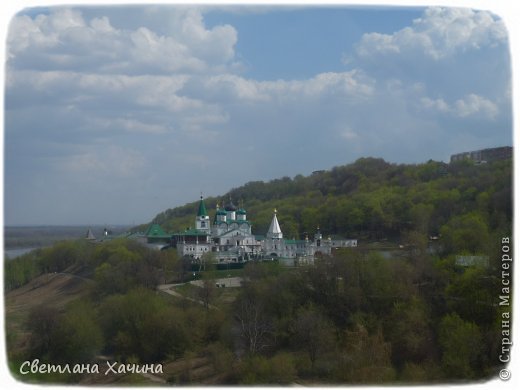 Вид  из кабинки канатной дороги  на Печорский монастырь.  (фото 35)