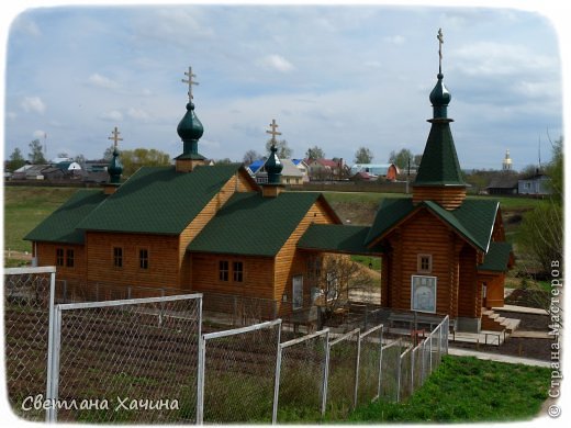 И вот уже снова Дивеево! Пока муж машину перед обратной дорогой приводит в чувство я бегаю по гостям-прощаюсь. Ну и на службу, как же напоследок перед дорогой дальней и сложной не помолиться! И на канавку! Это обязательно. (фото 57)