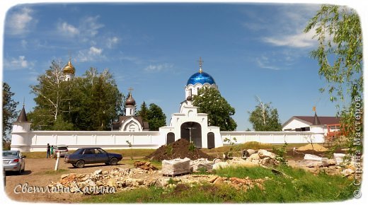 И вот уже мы на Кубани!!!!  Дома!
Это станица Пластуновская и женский монастырь. Мы здесь тоже решили остановиться, водички попить и ноги размять. (фото 71)