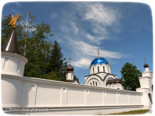 Это совсем-совсем новый монастырь, на пустом месте строят. Очень красиво. (фото 72)