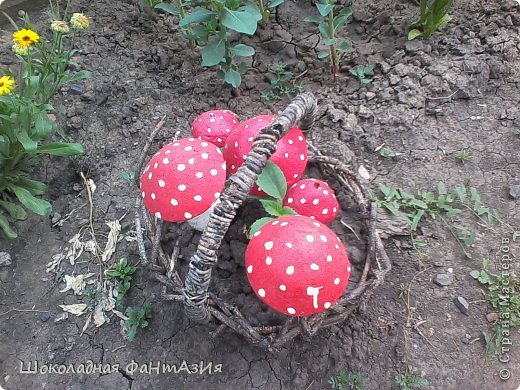 А вот еще одно семейство в плетеной корзине ( корзину делали сами!) (фото 7)