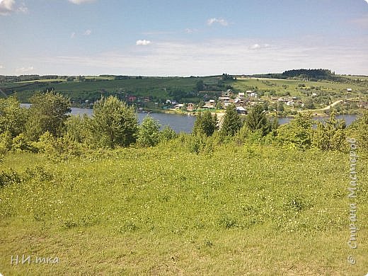 Поднимаемся выше. Виды с музейного холма открываются просто потрясающие! (фото 3)