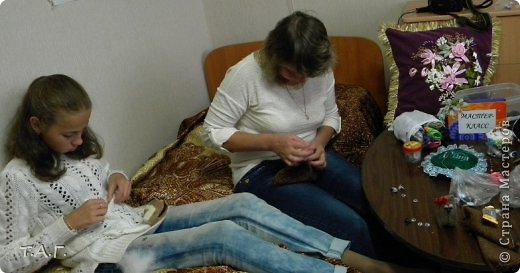 Люда с Аней стараются. Они всего второй раз на нашем МК, т.к. живут далеко и приезжают в Чердынь только летом во время отпуска. (фото 9)