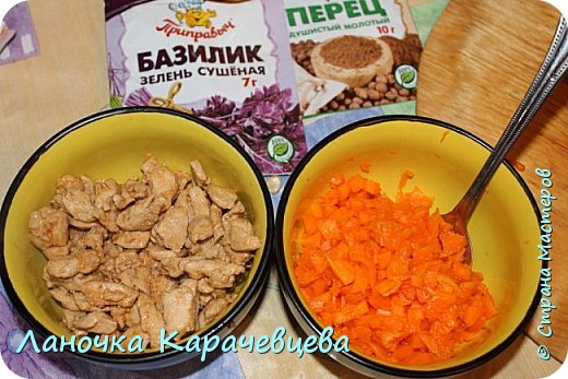 Готовое мясо и порезанную мякоть тыквы перекладываем по пиалочкам! (фото 11)