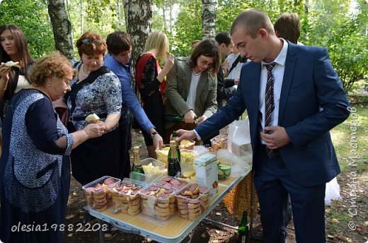 Кстати стол оказался очень удобным и мы не пожалели что потратили на него 2 тысячи))) (фото 29)