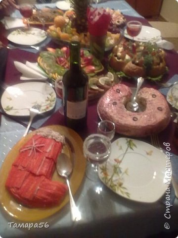 А это наш стол в прошлом году. (фото 14)