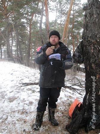 Война войной, а обед по расписанию! Наш папа уже бутерброды решил отведать (фото 13)