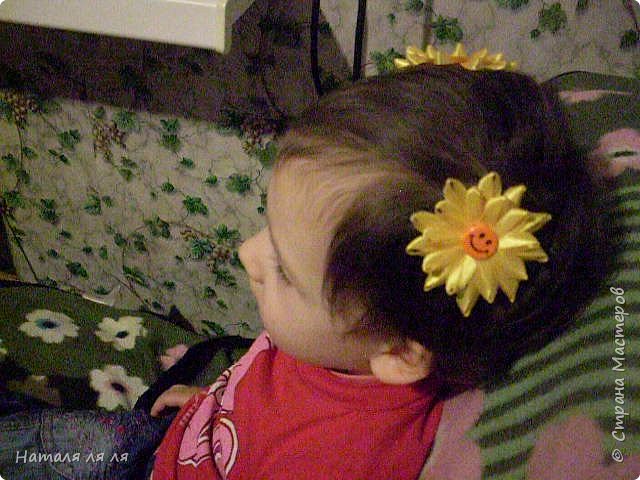 Солнышки делала перед самым приездом заказчицы, а манюня свежеиспеченные решила примерить, я сама от низ в восторге. (фото 31)