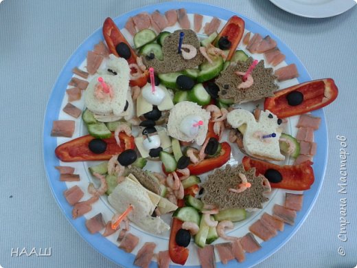 Очень вкусные бутерброды с красной рыбой, творожным сыром и криветками. (фото 4)