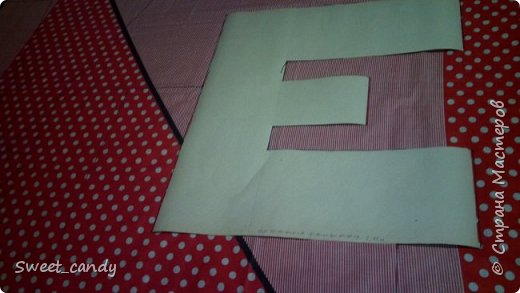 Прикладываем наши шаблоны к ткани, обводим и вырезаем (фото 7)