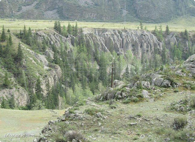 И такие скалы есть промытые водой и выветренные ветрами. (фото 111)