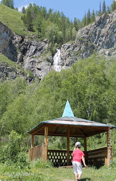 А сейчас мы пойдем на тот водопад (фото 69)