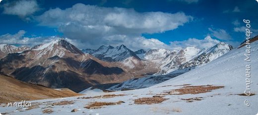 Выходной теплый осенний день. Пойти в горы или покататься на велосипеде? И то, и другое решили мы с друзьями и, погрузив байки на машину, поехали в сторону космостанции. Впереди нас ждал сложный, но очень красивый маршрут через Проходное ущелье на перевал Алагир (3565м) и спуск в Большое Алматинское ущелье с одноименным озером (фото 1)