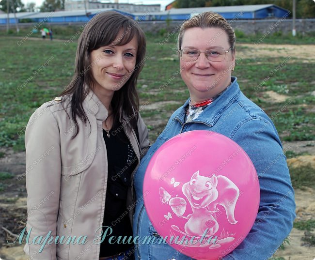 В Туле отмечался день города, Встретились с ней на одной из ярмарок, в качестве посетителей. Нашли друг друга вот по этому воздушному шарику))) с белкой)) (фото 25)