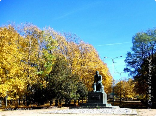 Самый красивый памятник Лермонтову стоит у нас в городе. (фото 11)