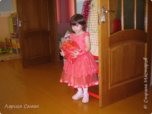 Моя принцесса после утренника (фото 16)