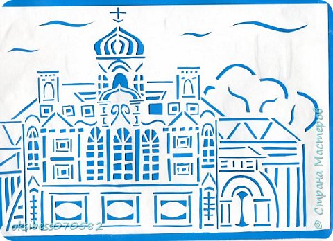 Крестовоздвиженская церковь. Большой краснокирпичный пятикупольный храм в псевдорусском стиле. Сооружён в 1905-1914. Закрыт в 1923, использовался детским домом. Возвращен верующим в 1992, реставрируется с конца 1990-х. (фото 3)