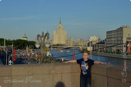 Правда, до станции метро от Красной площади надо ещё пару километров протопать, но зато какие красивые виды открывались нам по пути, когда б мы ещё так прогулялись?))))) (фото 37)