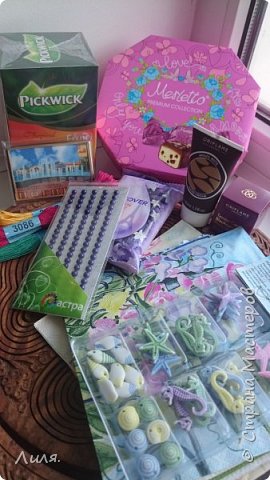 И много-много подарков!( Женя здорово нарушила правила(смайлик))
Спасибо, Женечка, пребольшое!!! (фото 8)