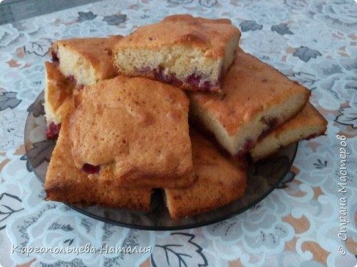 Отличный летний пирог на скорую руку,в такой пирог можно ложить самые различные ягоды и фрукты! (фото 12)