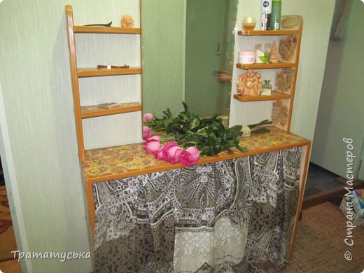 Была полочка, изготовленная свекром в году эдак 2005... А теперь. Я в восторге, спешу поделится. (фото 1)