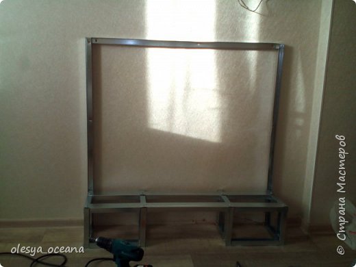 Теперь я поэтапно выложу фотографии конструкции камина из профилей. (фото 3)