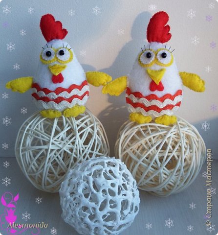 Всем привет! Новый Год не за горами... Насмотревшись на фетровых сов в интернете ..., думаю а почему бы и нет..., - сотворю петушка в подобной технике. Предлагаю небольшой мастер класс. (фото 1)