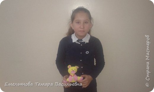 Таирова Альбина, ученица 5 "А" класса, 12 лет сшила желтенького медвежонка (фото 7)