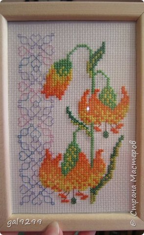 Серия лилий. Схема из журнала Cross Stitch Card Shop № 55. Бэк слева вышит меланжевыми нитями. (фото 11)