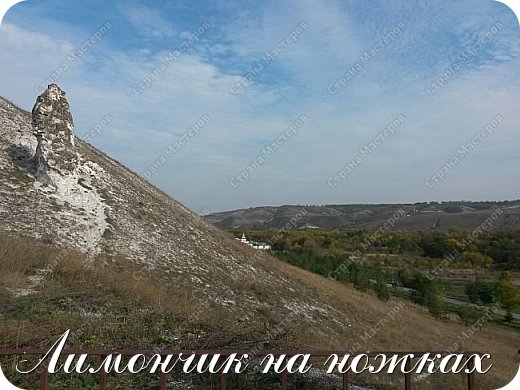  Сейчас трудно подтвердить или опровергнуть это предание. Несомненно, блаженный старец Петр был великим подвижником веры и благочестия, освятившим своими горячими молитвами Костомаровские пещеры в годы  кровавых гонений и поддержавшим своими благодатными дарами дух простого народа в трудные безбожные времена.  (фото 21)