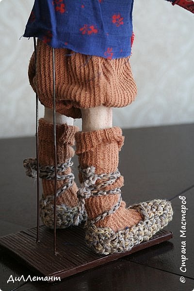 А это то, что под юбкой... Вся одежда шита руками, ведь в лесу у Бабы Яги нет швейной машинки. (фото 32)