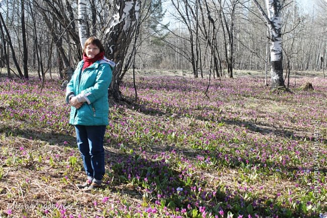 Джинсы заправлены в носки - это защита от клещей, хотя от них трудно защититься. Сейчас самый сезон у клещей. Но мы ни одного не поймали и не привезли домой. (фото 15)