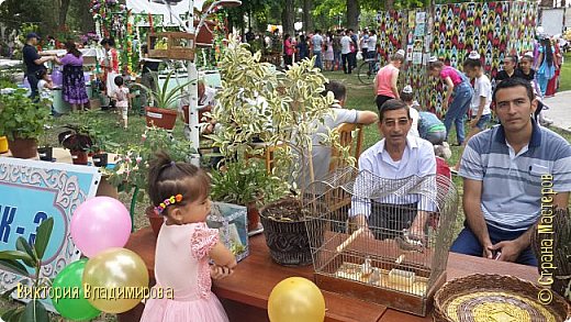 Выставка нашего отдела и мои скромные подносики из газет:-) (фото 12)