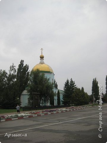 Храм находится в самом центре города (фото 40)