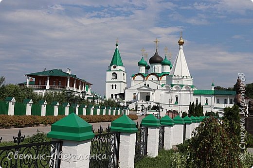 Уходя, еще раз любуемся монастырем. (фото 39)