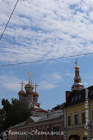 Далее, наш путь лежал по улице Рождественской, к красивейшей Рождественской Строгановской церкви.  (фото 6)