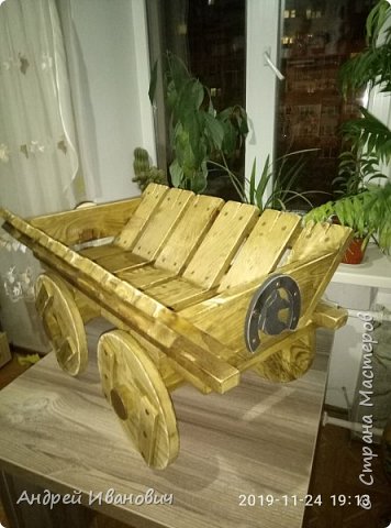 Телега декоративная (фото 3)